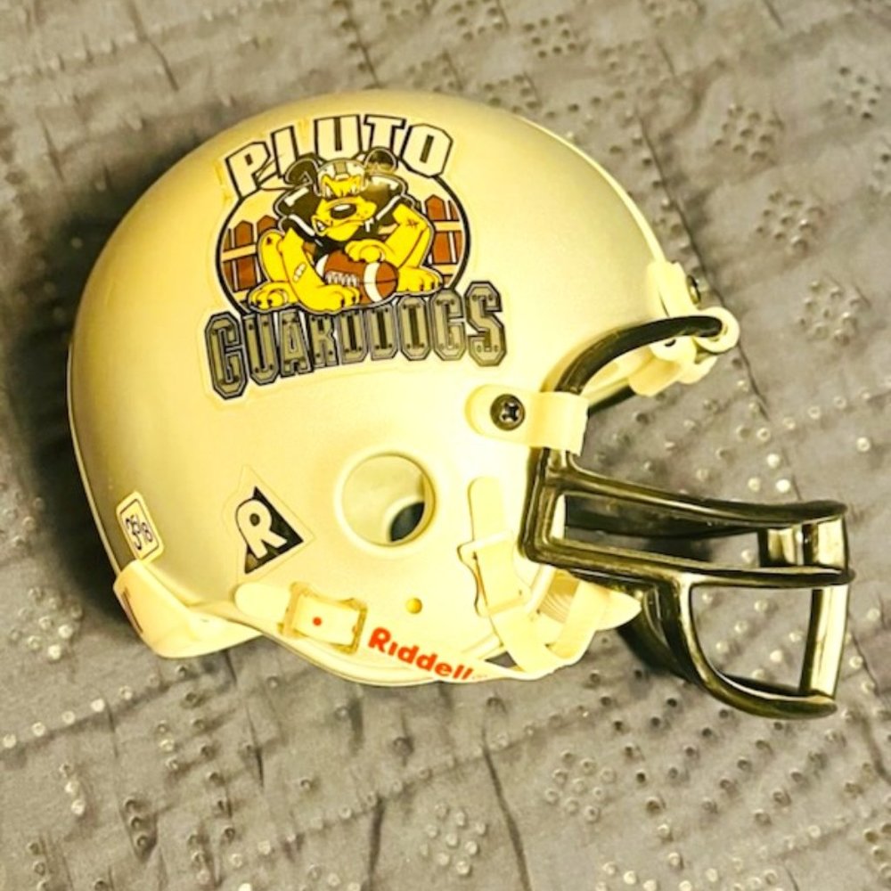 Disney Mini Helmet Ridell Pluto Guarddogs Size 3-5/8 VERY RARE FIND !